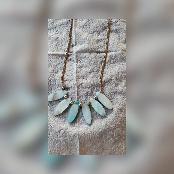 Frosted Aqua Petals Pendant Necklace 🌴 - Picture 3 of 9